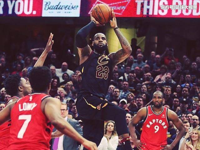  拉文三分绝杀公牛险胜雄鹿结束三连败